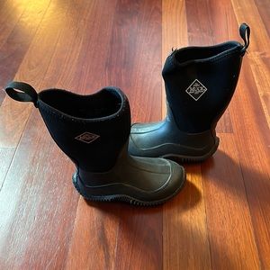 Black Muck Boots